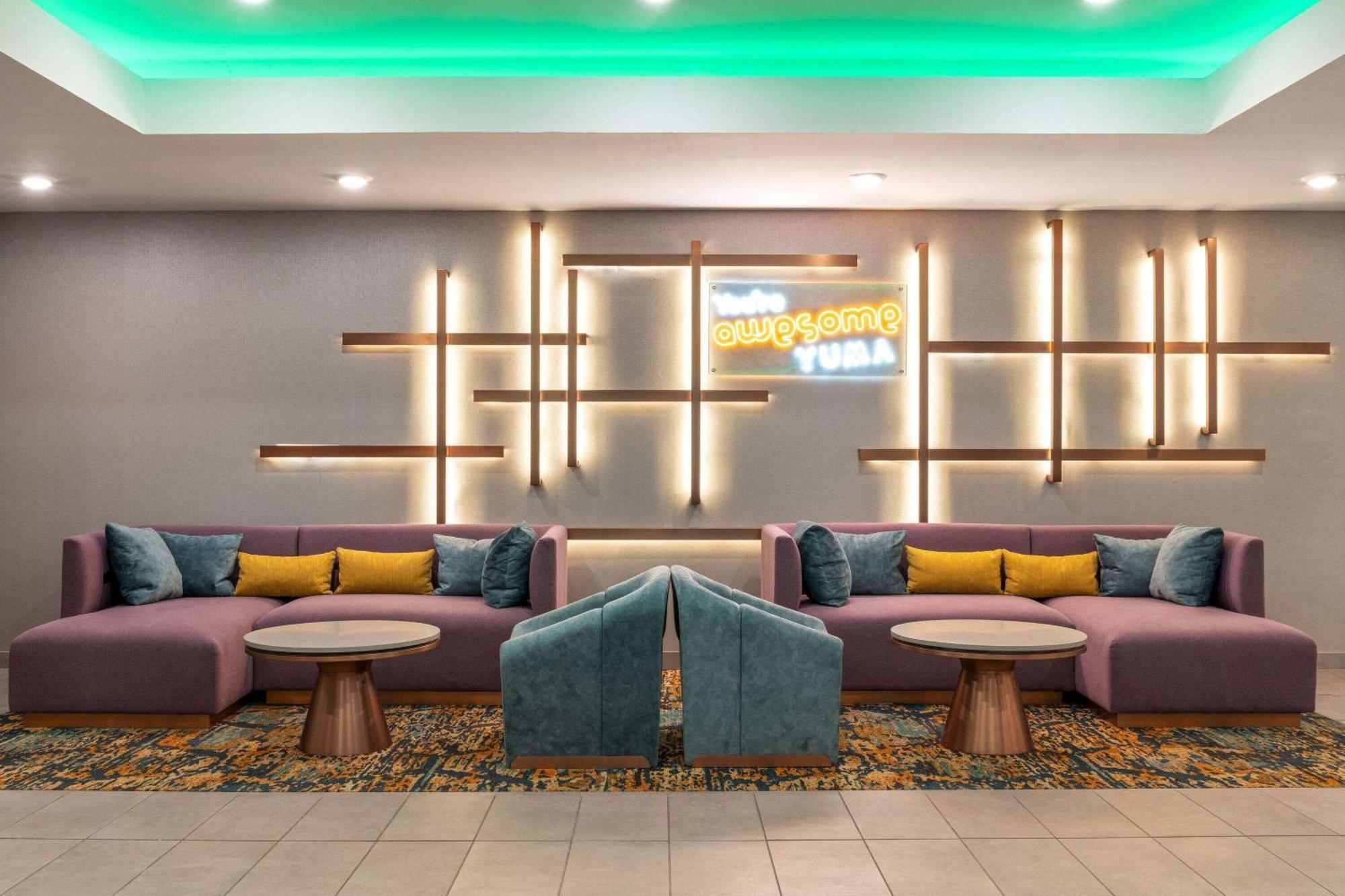 La Quinta Inn & Suites By Wyndham 유마 외부 사진